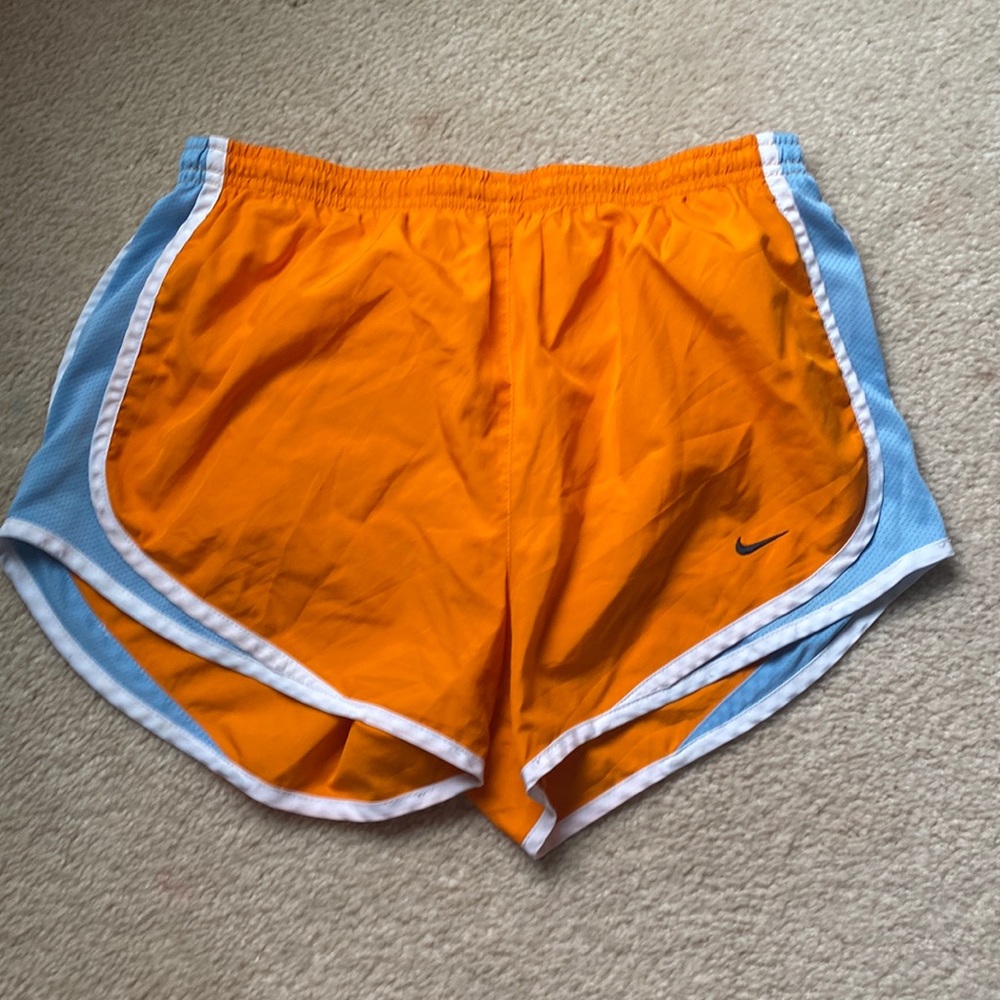Nike dri-fit shorts size medium